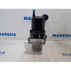 Peugeot - 5008 - Power steering pump