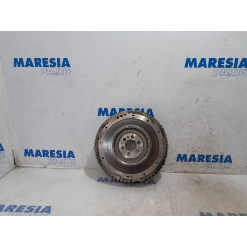 Renault - Clio - Flywheel