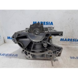 Renault - Clio - Engine crankcase