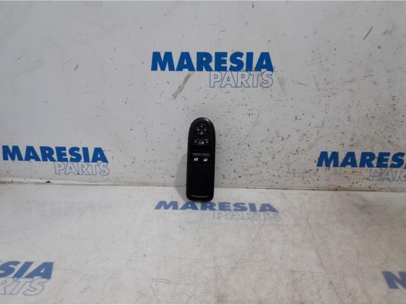Citroen - C3 - Multi-functional window switch
