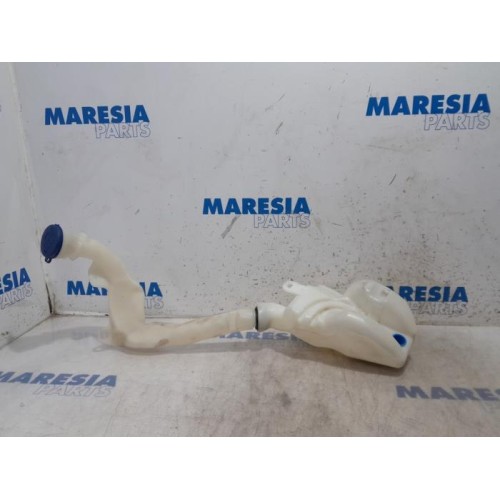 Citroen - DS3 - Front windscreen washer reservoir