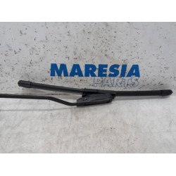 Citroen - DS3 - Front wiper arm