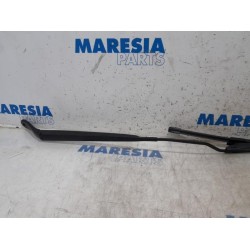 Citroen - DS3 - Front wiper arm