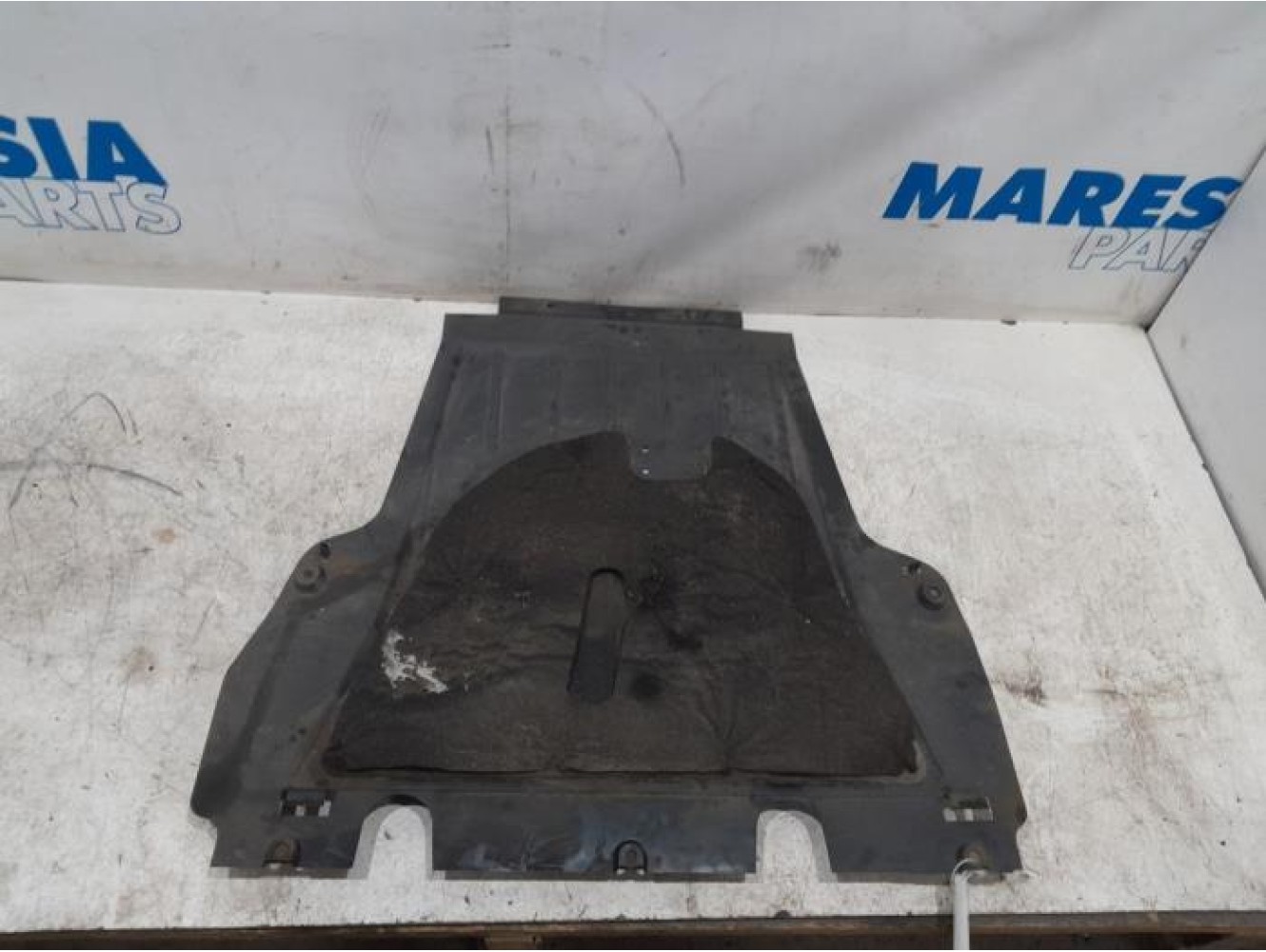 Renault - Clio - Plaque de protection moteur