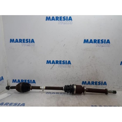 Renault - Clio - Front drive shaft, right