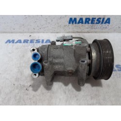 Renault - Clio - Air conditioning pump