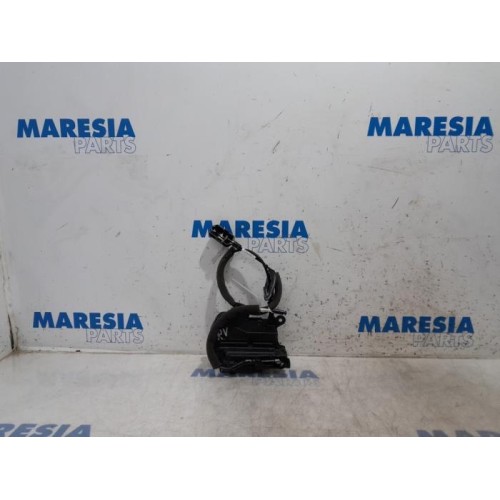 Renault - Clio - Front door lock mechanism 4-door, right