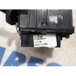 Renault - Clio - Wiper switch