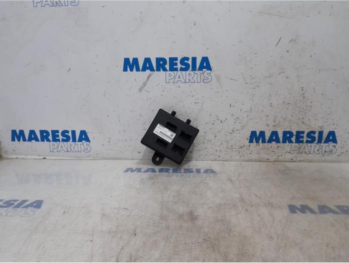Renault - Clio - Central door locking module
