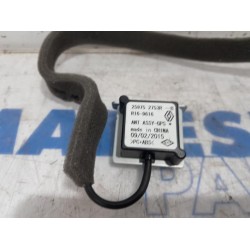 Renault - Clio - GPS antenna