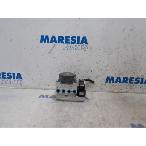 Citroen - DS3 - ABS pump