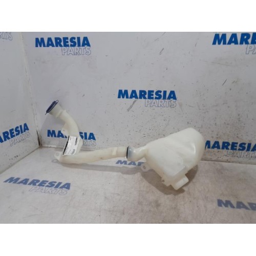 Citroen - DS3 - Front windscreen washer reservoir