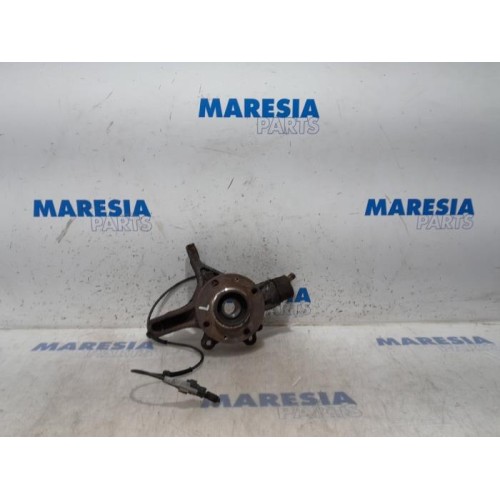 Peugeot - Partner - Fusee links-voor