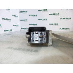 Renault - Laguna - Glow plug relay