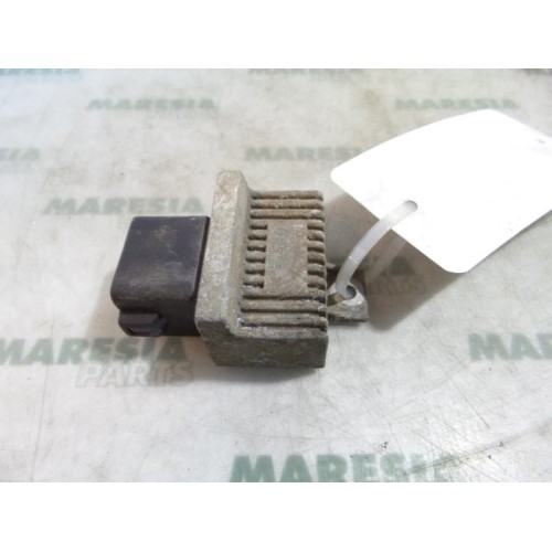 Renault - Laguna - Glow plug relay