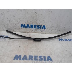 Peugeot - Partner - Front wiper arm