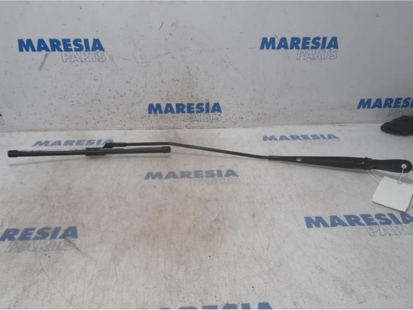 Peugeot - Partner - Front wiper arm