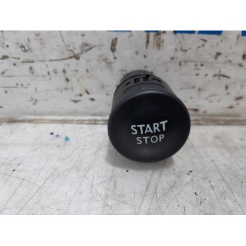 Renault - Clio - Start/stop switch