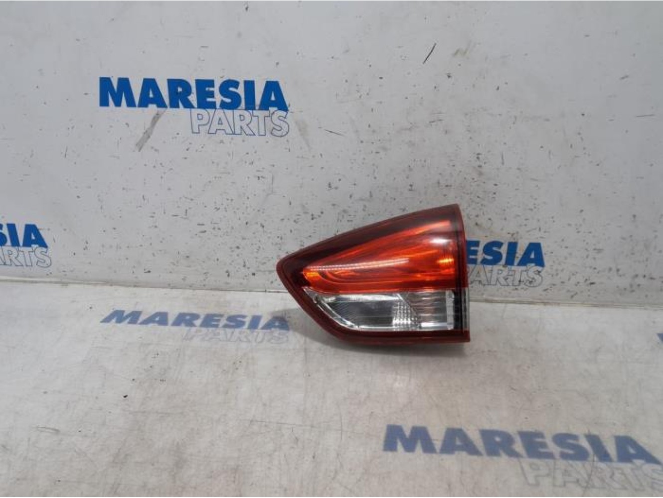 Renault - Clio - Taillight, right