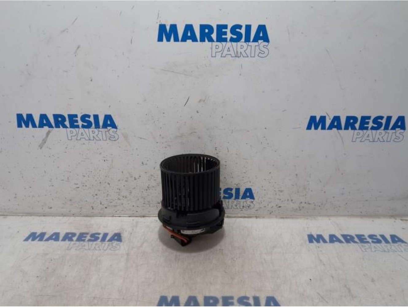 Renault - Clio - Heating and ventilation fan motor
