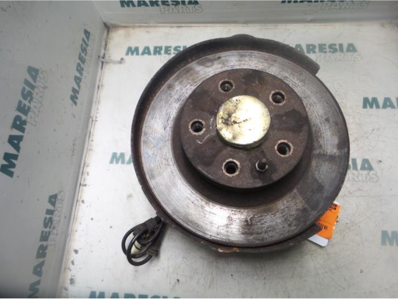 Alfa Romeo - 147 - Achsschenkel links hinten