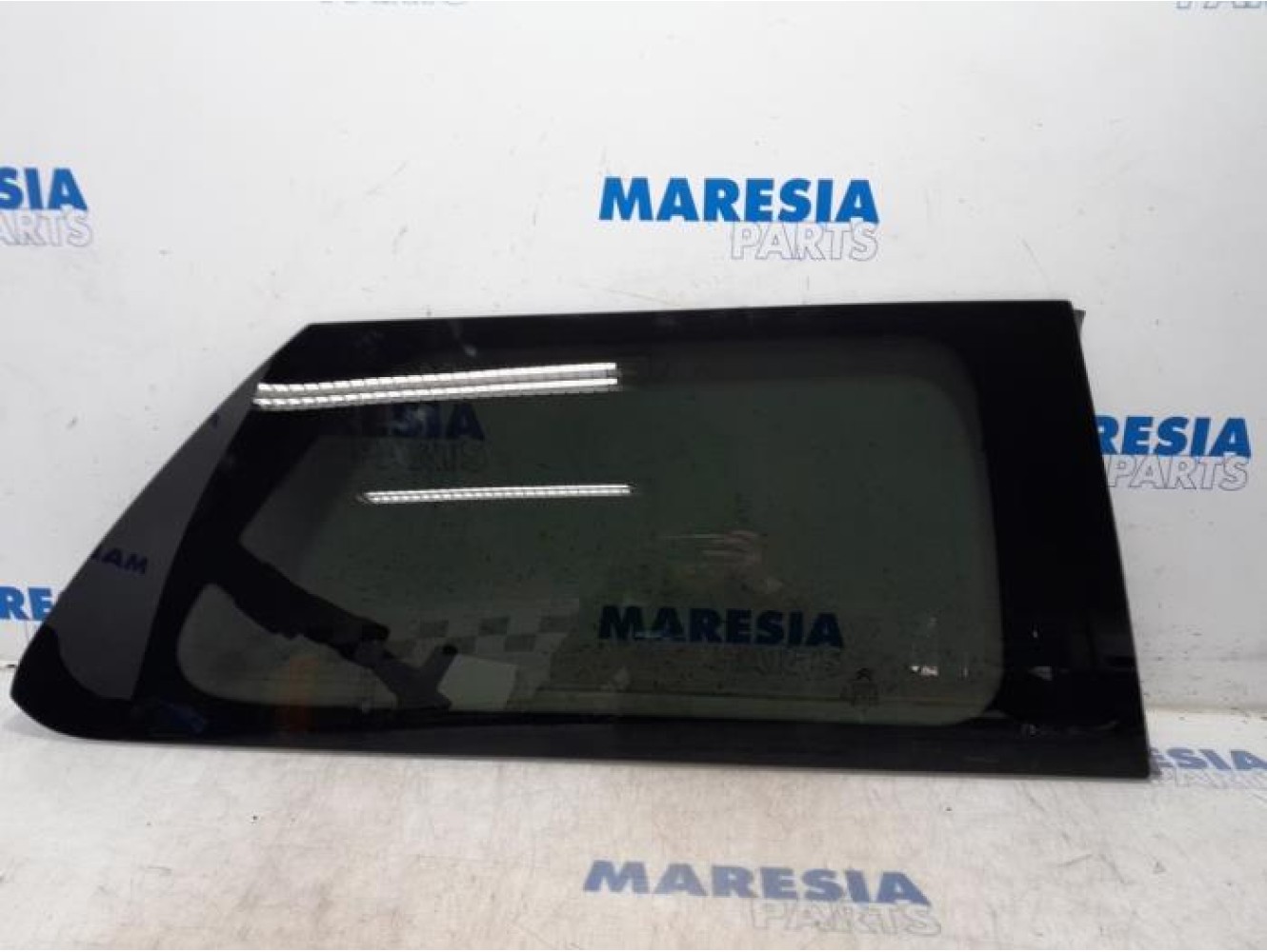 Citroen - C4 Cactus - Rear door window 4-door door, rear right