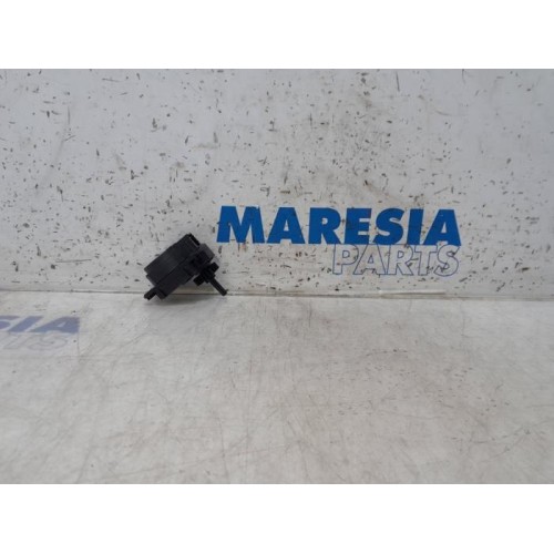 Citroen - C4 Cactus - Heater valve motor
