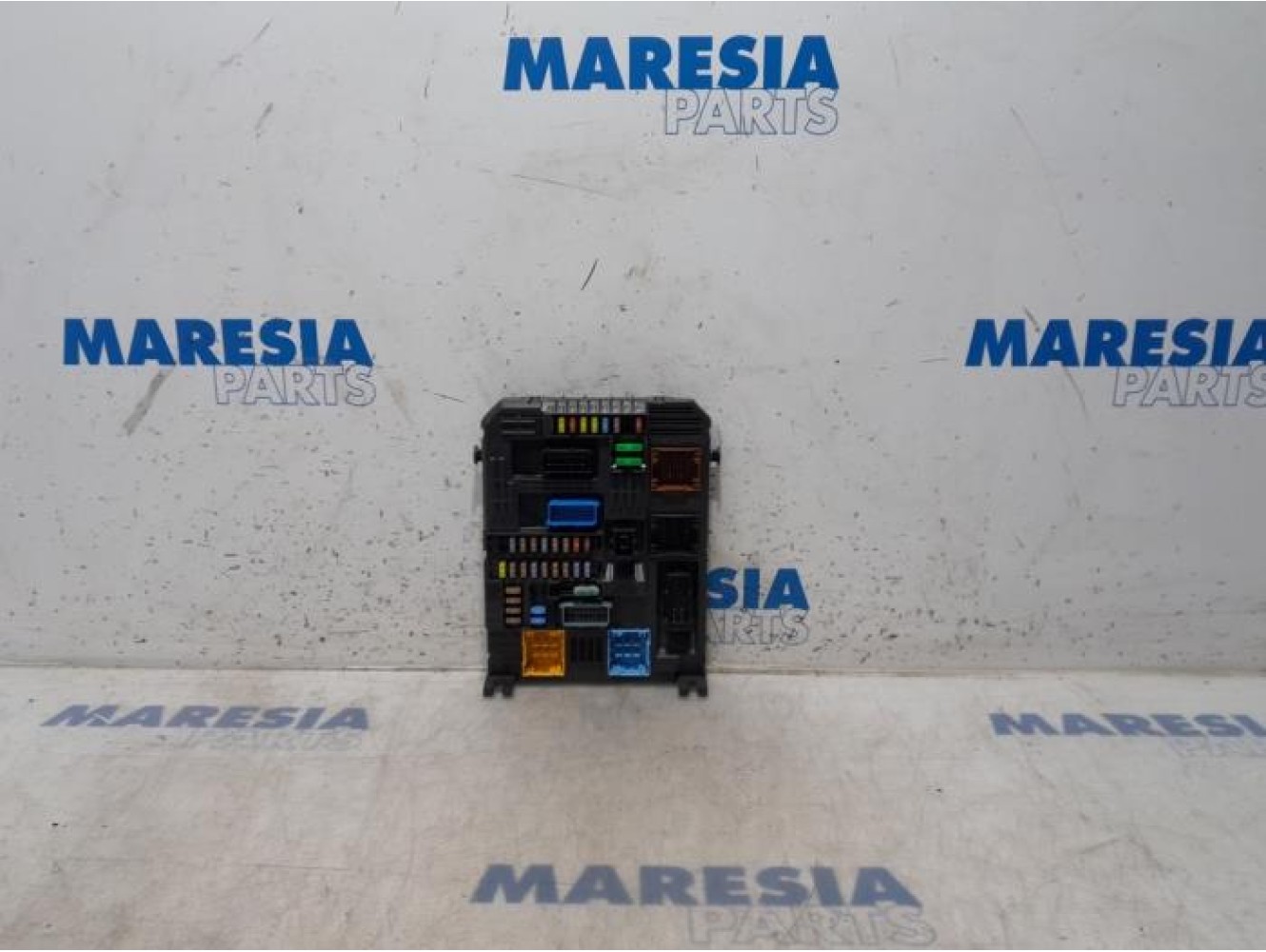 Citroen - C4 Cactus - Fuse box