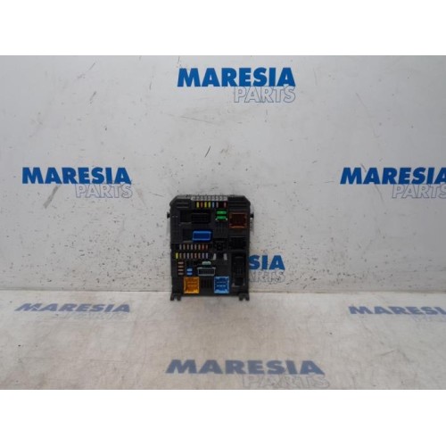 Citroen - C4 Cactus - Fuse box