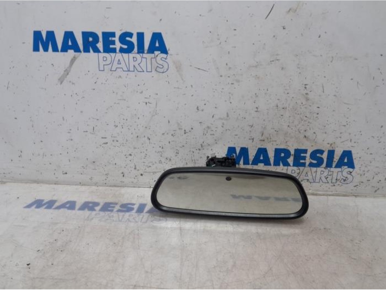 Citroen - C4 Cactus - Rear view mirror