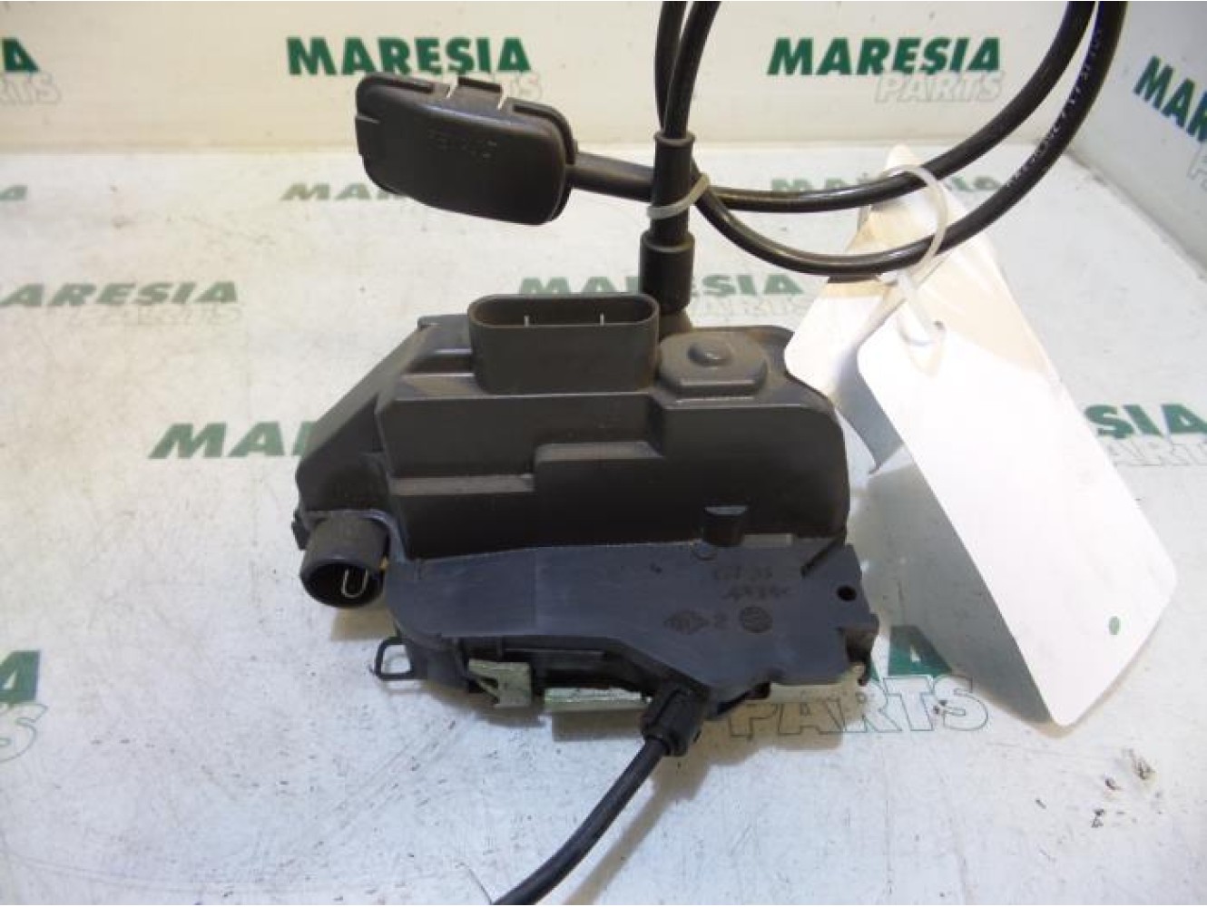 Renault - Megane Scenic - Front door lock mechanism 4-door, right