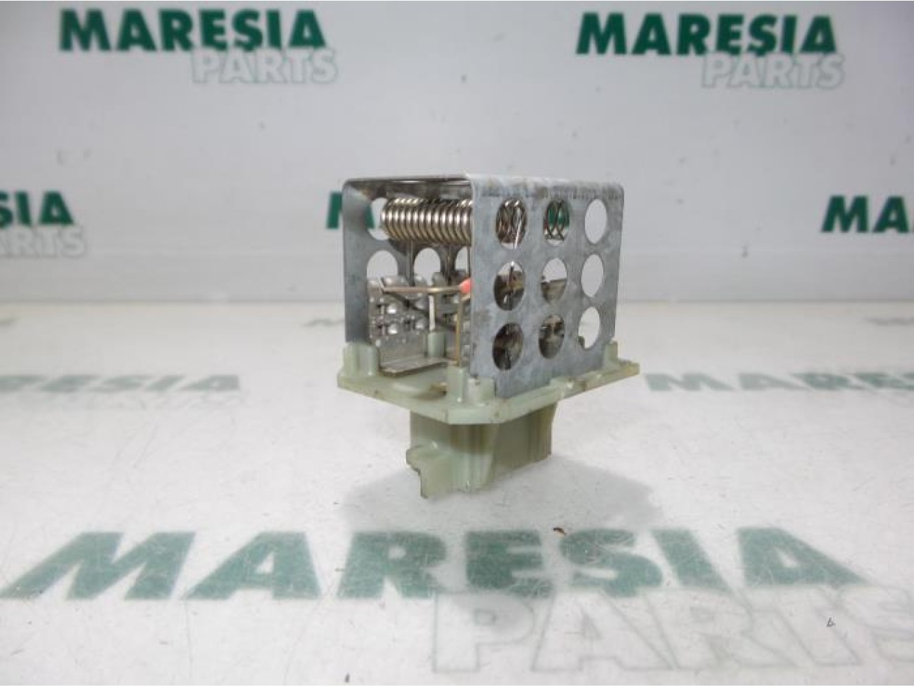 Peugeot - 206 - Heater resistor