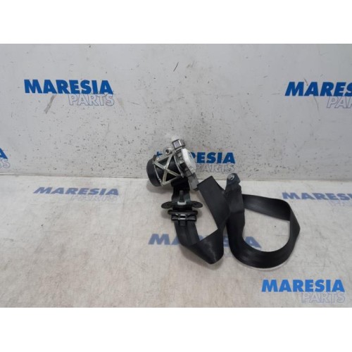 Citroen - C4 Cactus - Front seatbelt, right