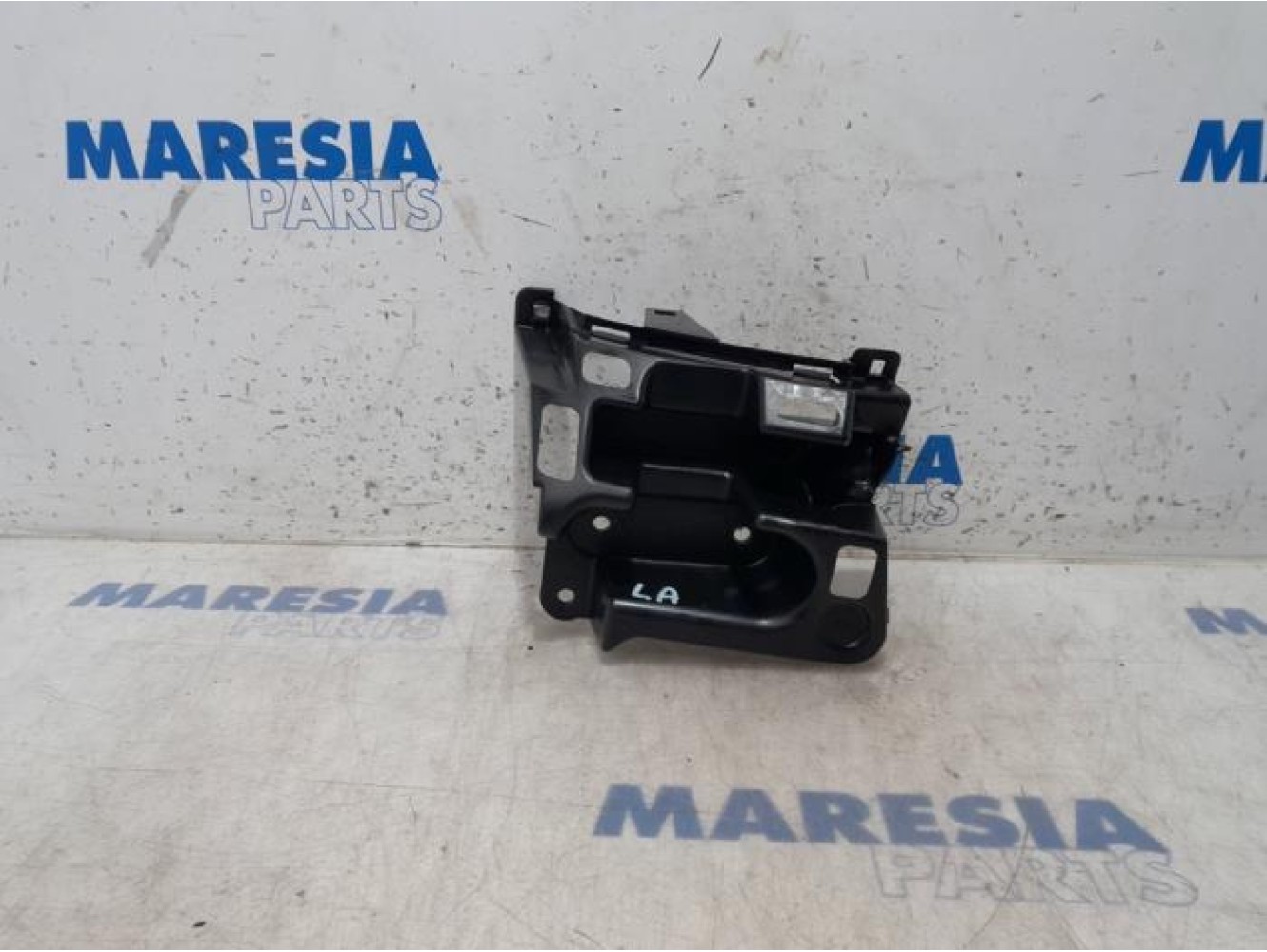 Peugeot - 208 - Bumpersteun links-achter