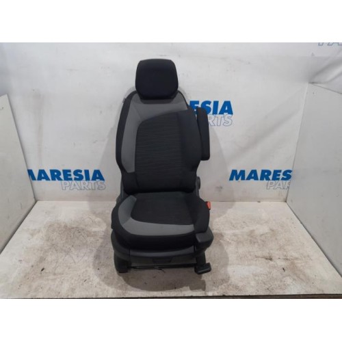 Citroen - C4 Grand Picasso - Seat, right