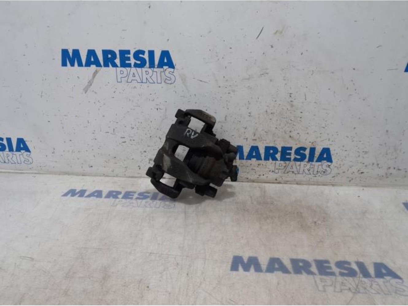 Renault - Clio - Front brake calliper, right