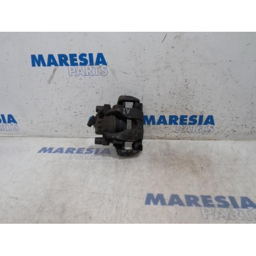 Renault - Clio - Front brake calliper, left