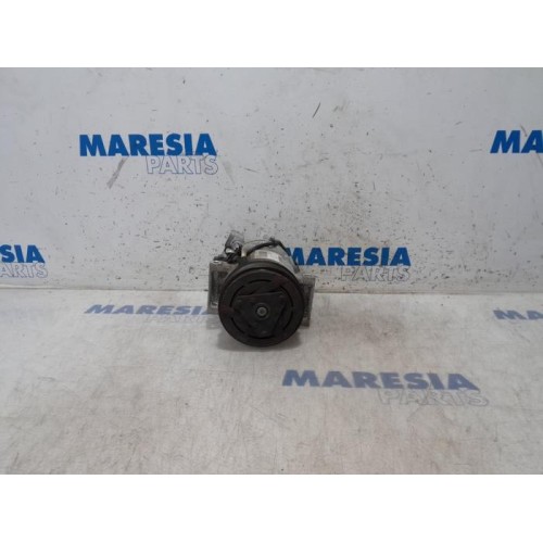 Renault - Clio - Air conditioning pump