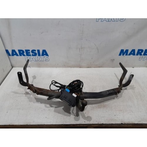 Citroen - C4 Grand Picasso - Towbar