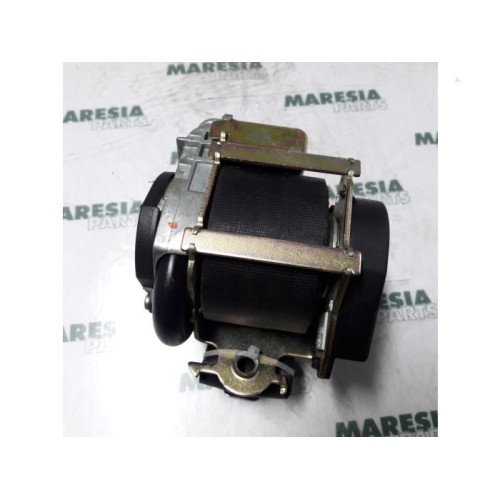 Peugeot - 607 - Front seatbelt, left