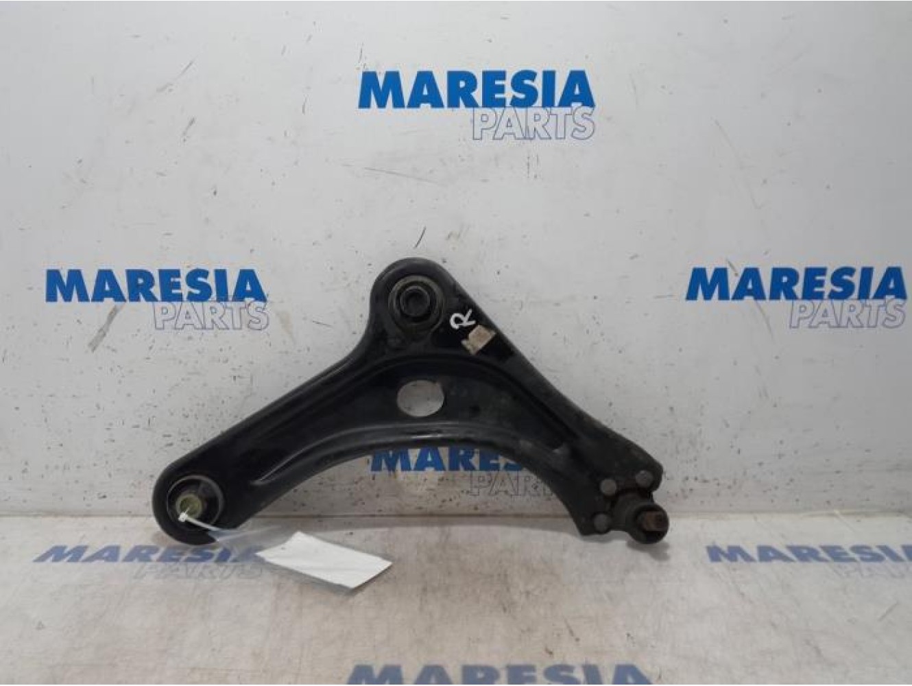 Peugeot - 208 - Front lower wishbone, right