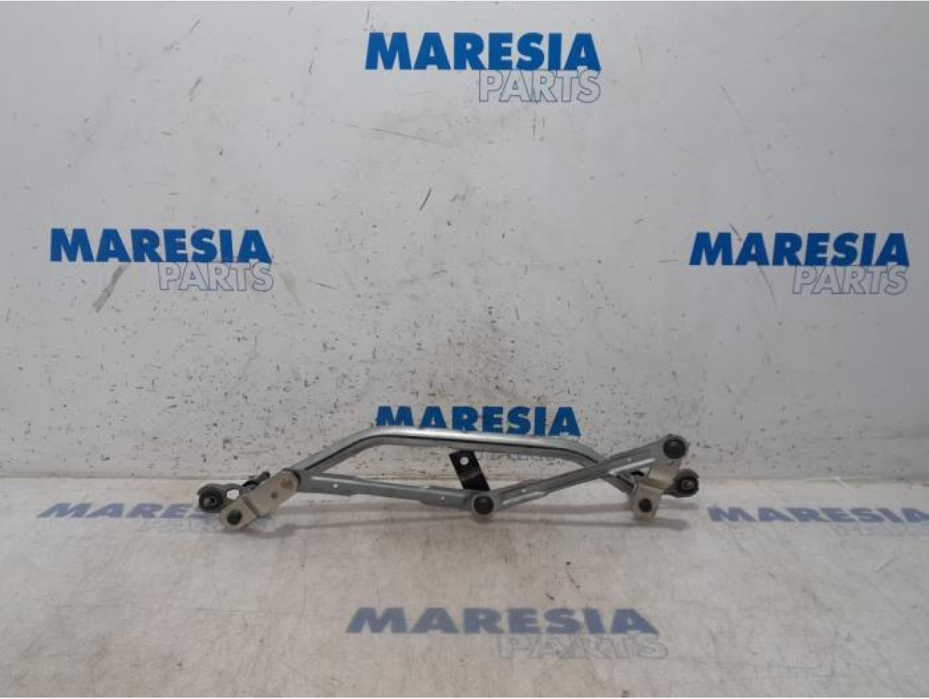 Peugeot - 208 - Wiper mechanism