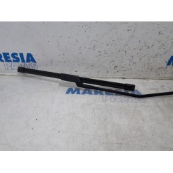 Peugeot - 208 - Front wiper arm