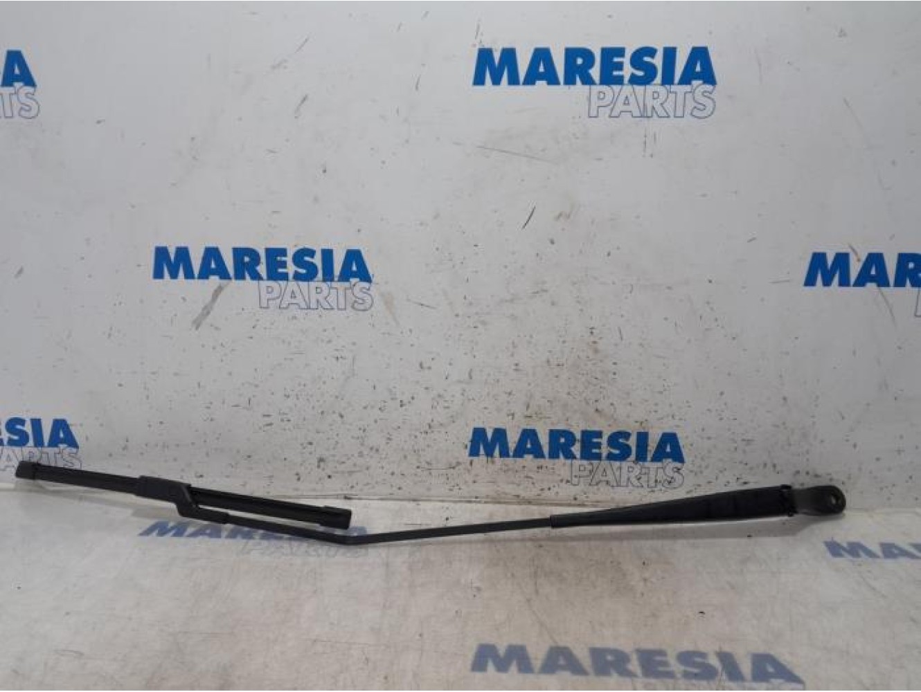Peugeot - 208 - Front wiper arm