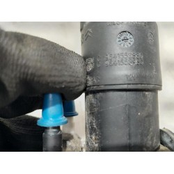 Peugeot - 208 - Scheibensprüherpumpe vorne