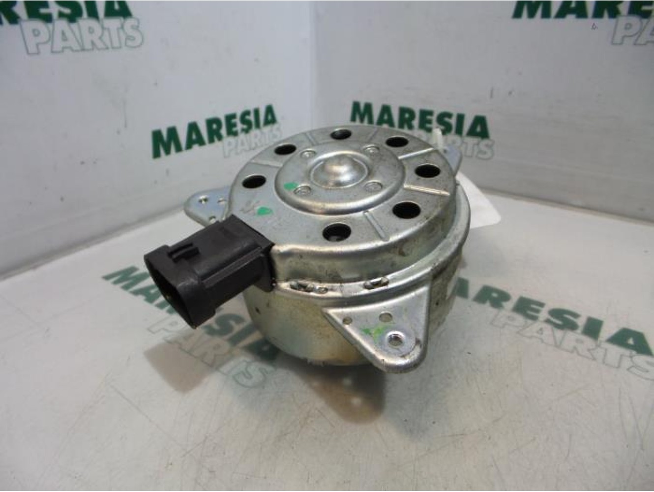 Peugeot - 207 - Fan motor