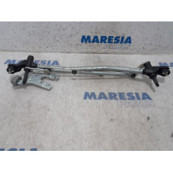 Peugeot - 208 - Wiper mechanism