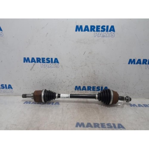 Peugeot - 208 - Front drive shaft, left