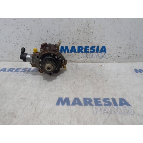 Renault - Laguna - Mechanical fuel pump