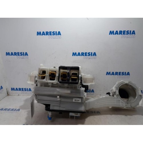 Citroen - C4 Grand Picasso - Heater housing